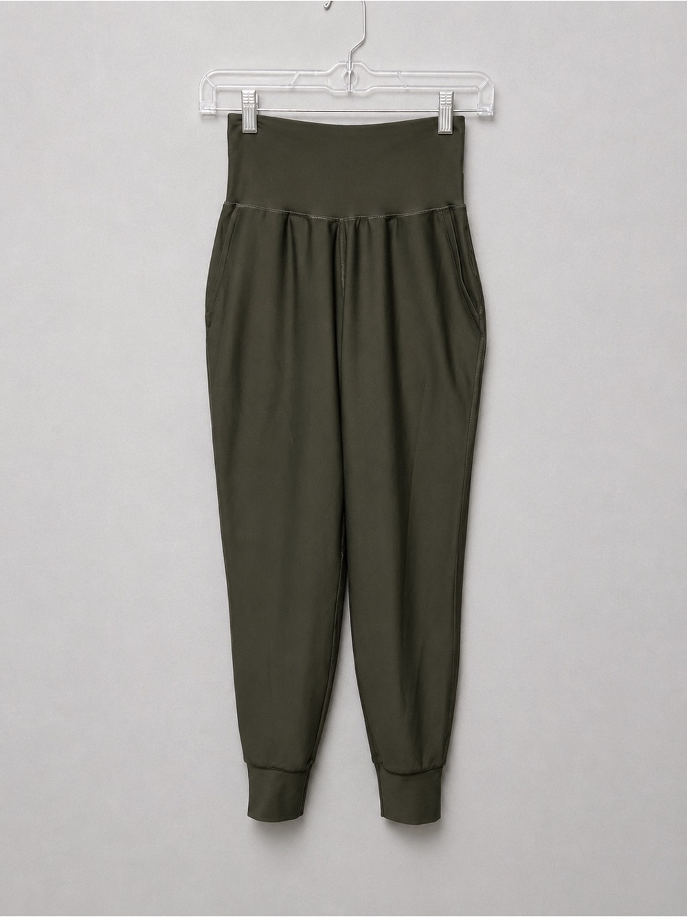Old Navy Powersoft High Rise Tapered Jogger Pants Olive Green - Size XS